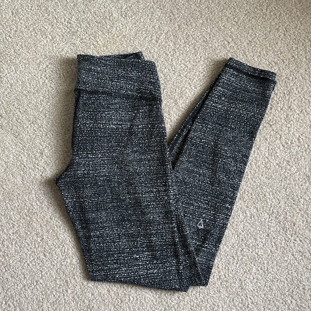 Ivivva by Lululemon Black Printed Leggings, size 12